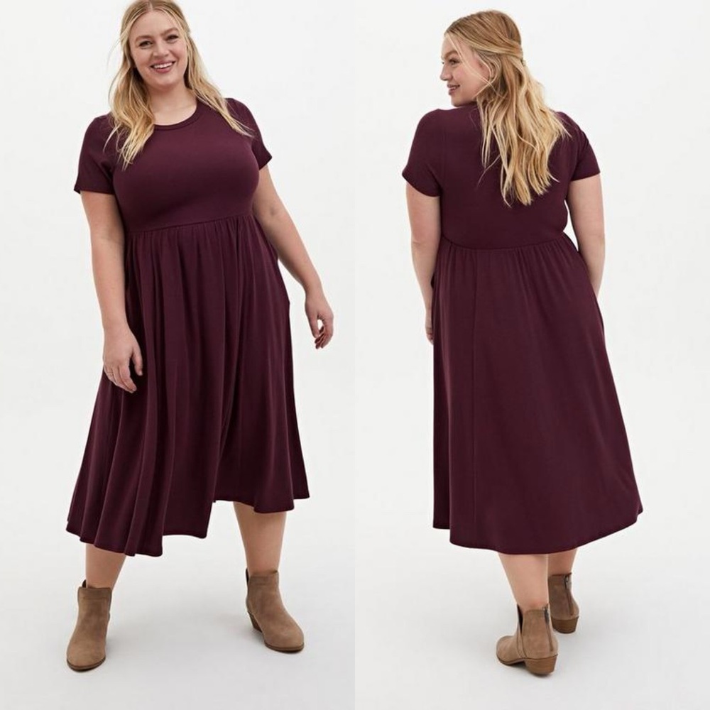 Women’s Short Sleeve Midi Dress in Burgundy